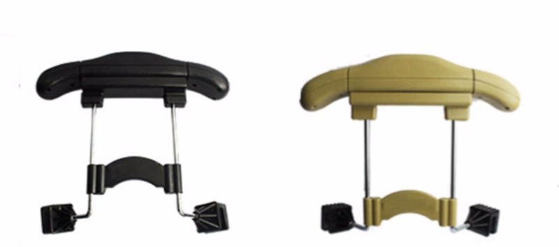 gia treo ao vest tren oto, xe hoi