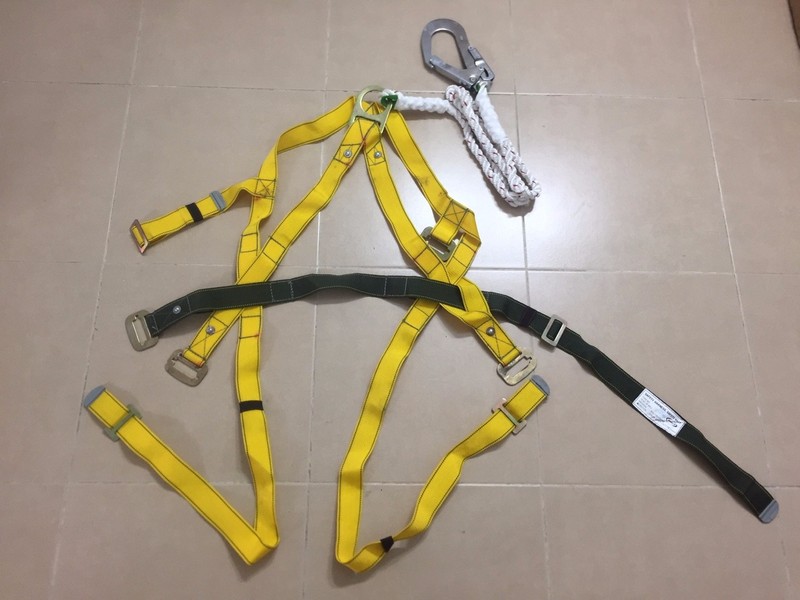 dây an toàn toàn thân bảo bình 1 móc lớn