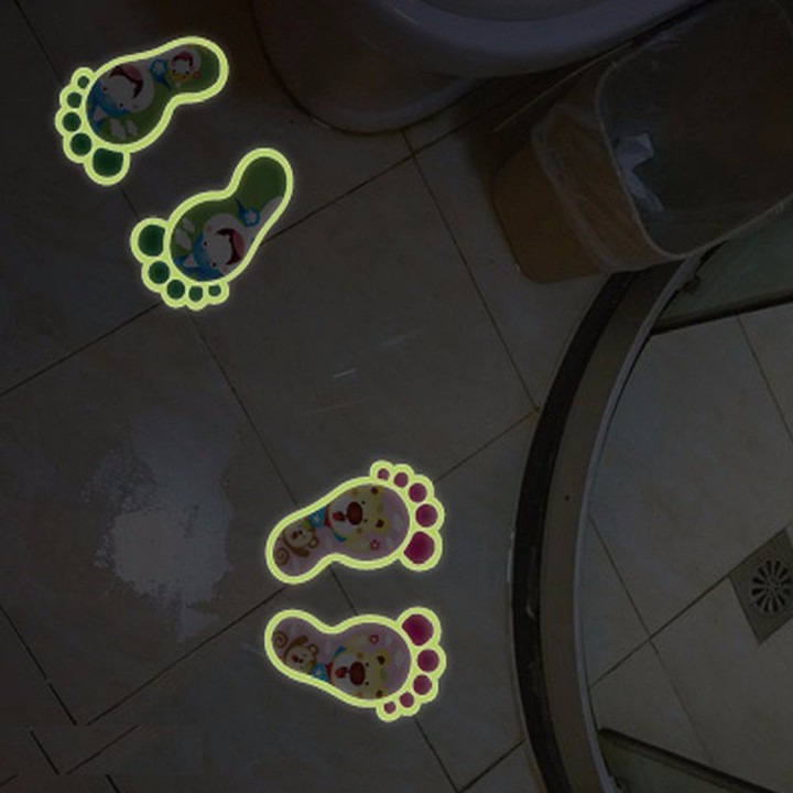 Decal dán tường trái tim và Hello Kitty EB157