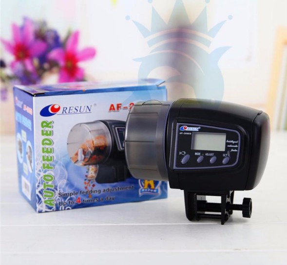 Máy cho cá ăn tự động có màn hình lcd hiển thị AF2009D