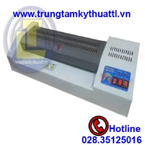 Máy ép nhựa Bosser EH-450