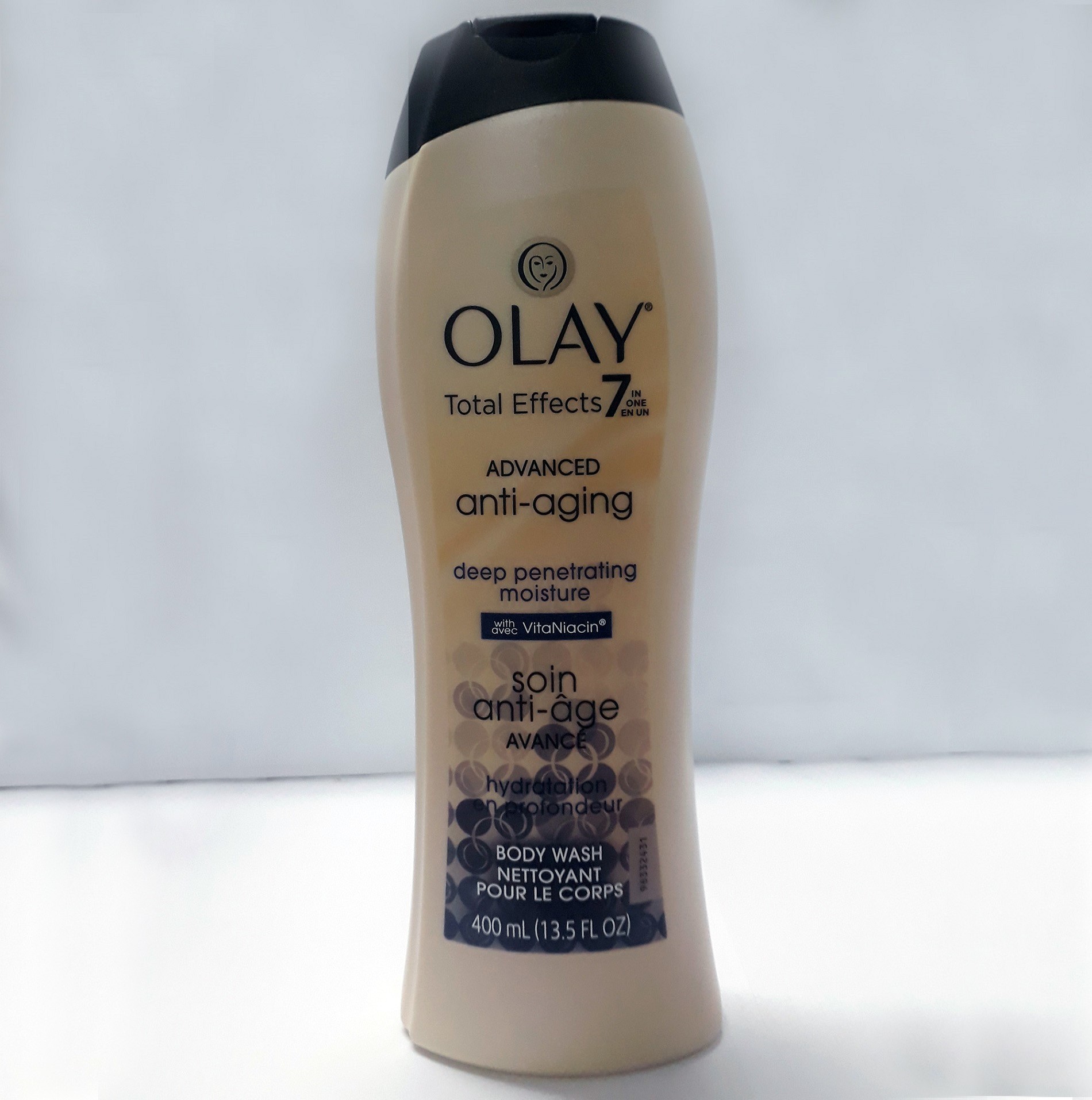 Sữa tắm dưỡng ẩm Olay Total Effects 7 in 1 Deep Penetrating Moisture 450ml