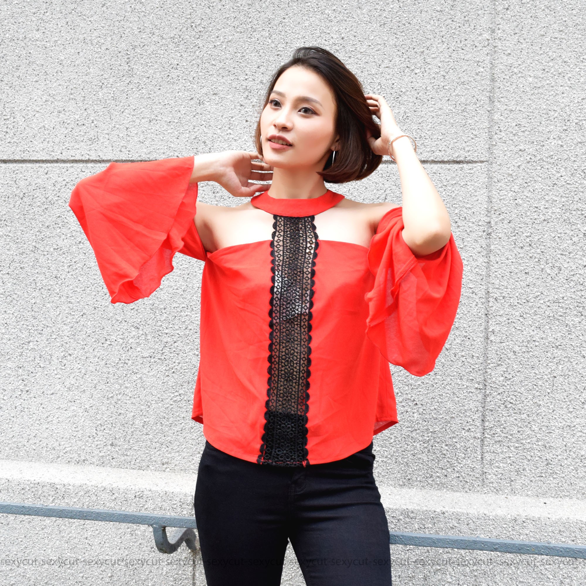 Áo cổ yếm phối ren Marc NH042216