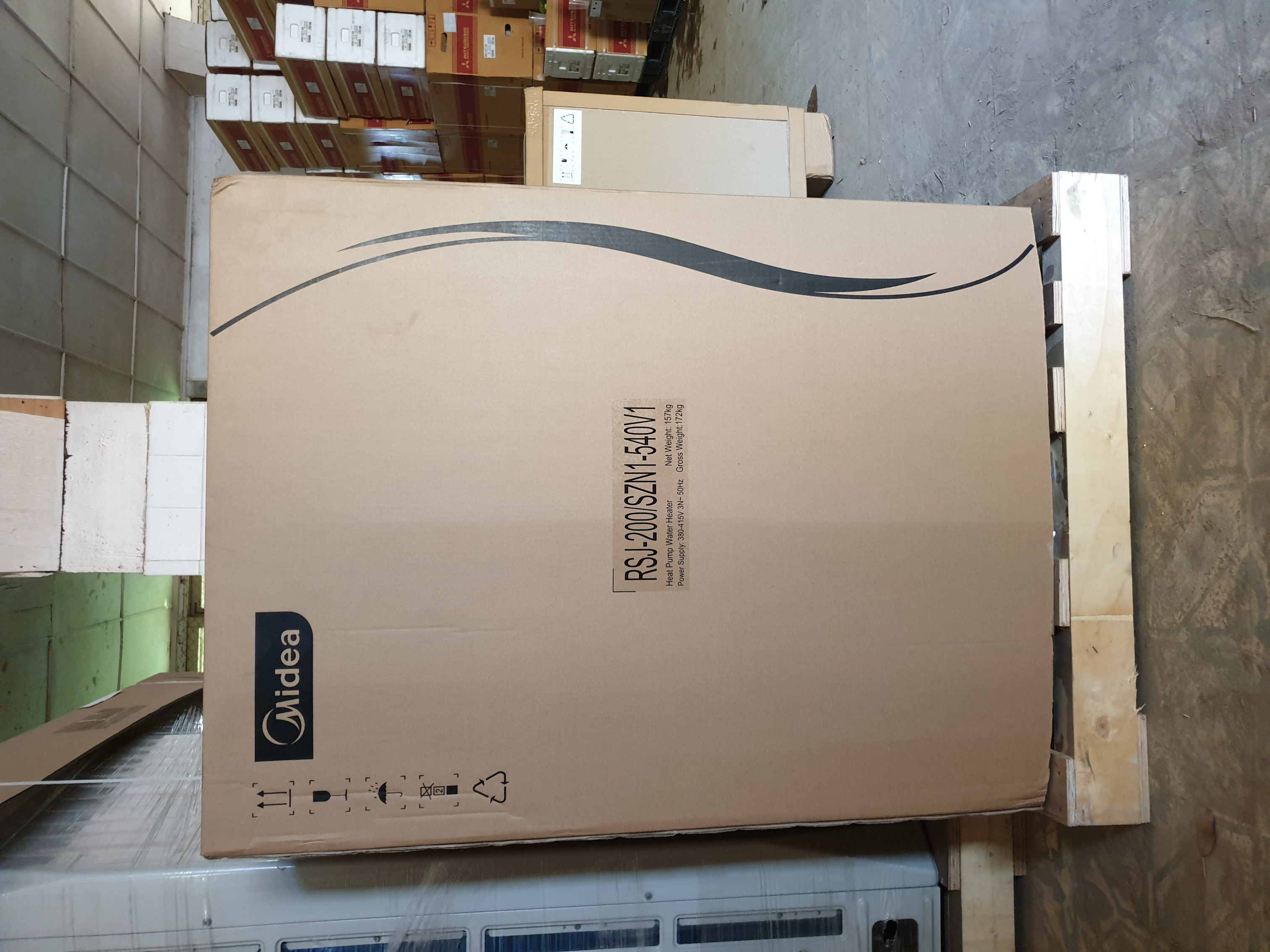 Bình tắm nóng lạnh Midea RSJF-72/CN1-C