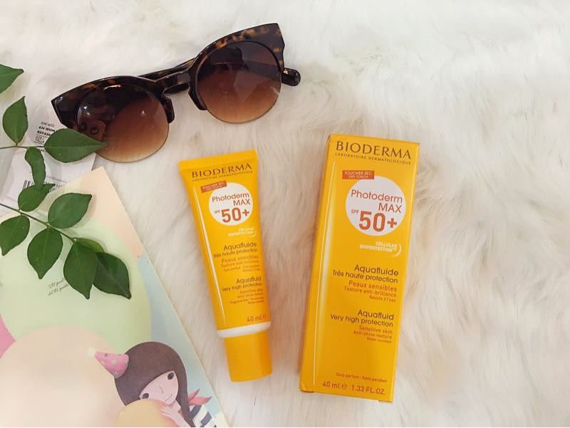 Kem chống nắng Bioderma Photoderm Max Aqua Fluide