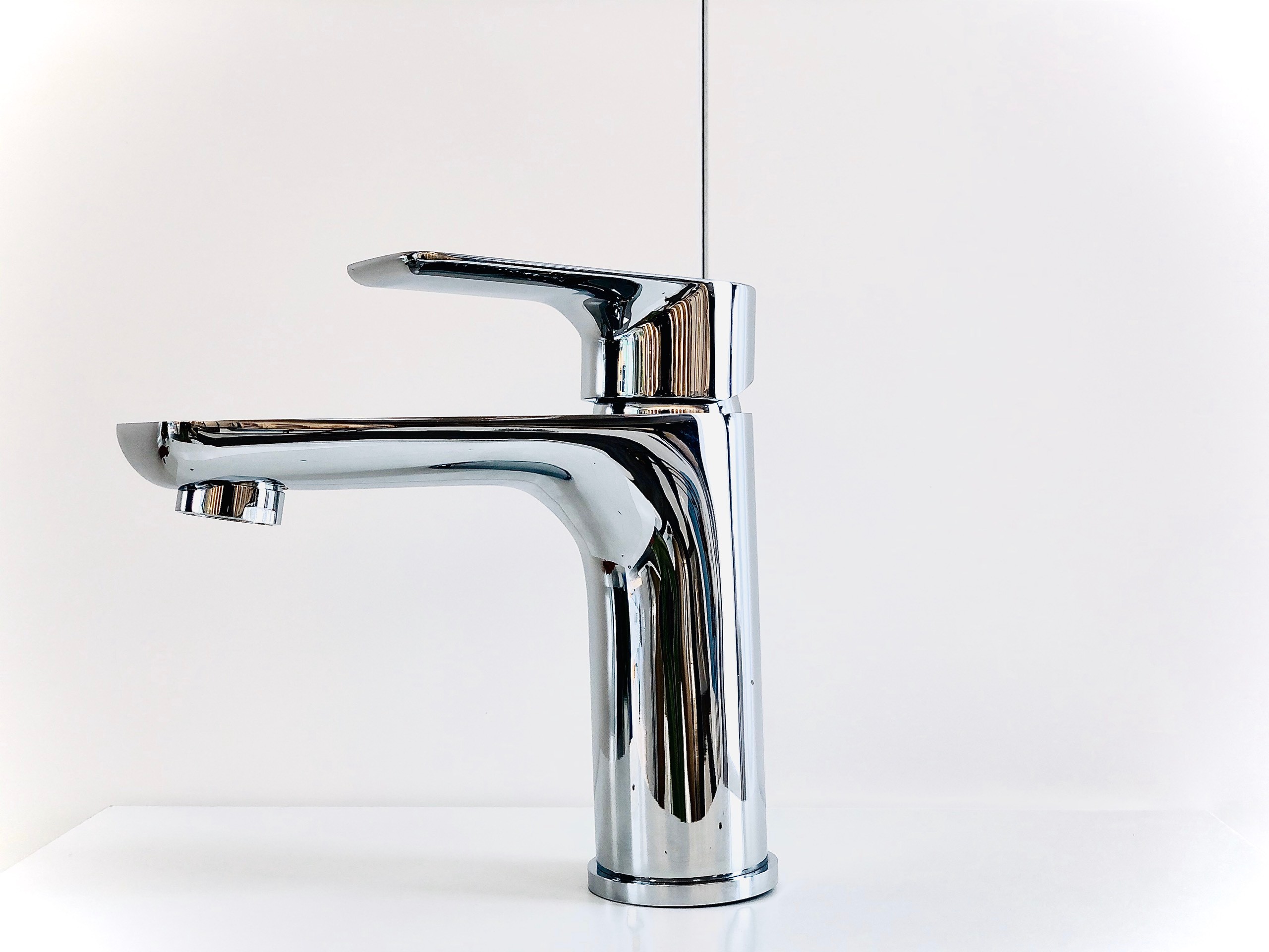Vòi lavabo nóng lạnh Kramer KF-301