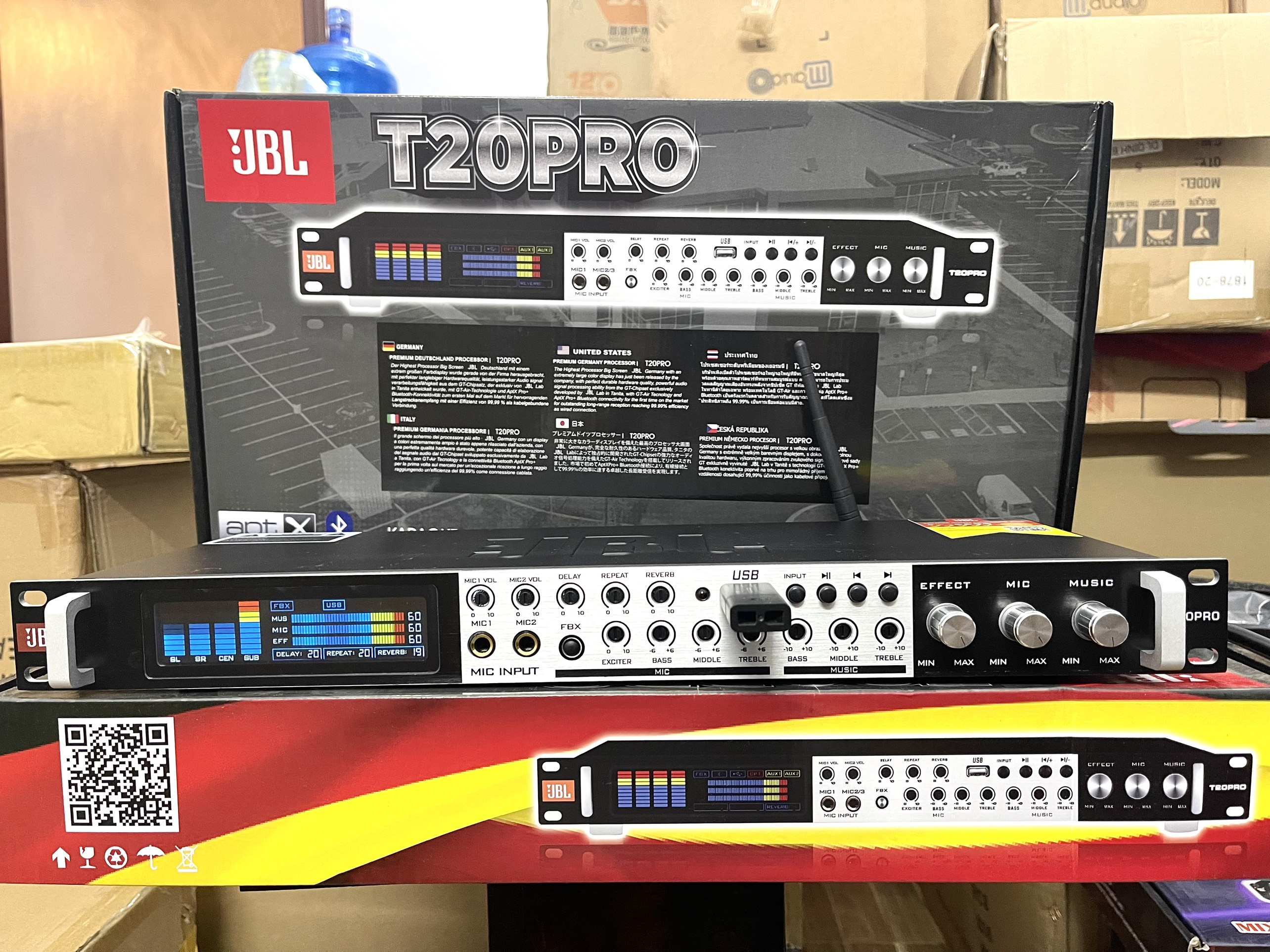 Vang cơ lai số T20 Pro vỉ đỏ có Điều khiển, Cổng quang, Bluetooth, Usb, Aux.. (Mã SP: 3241_103346748)