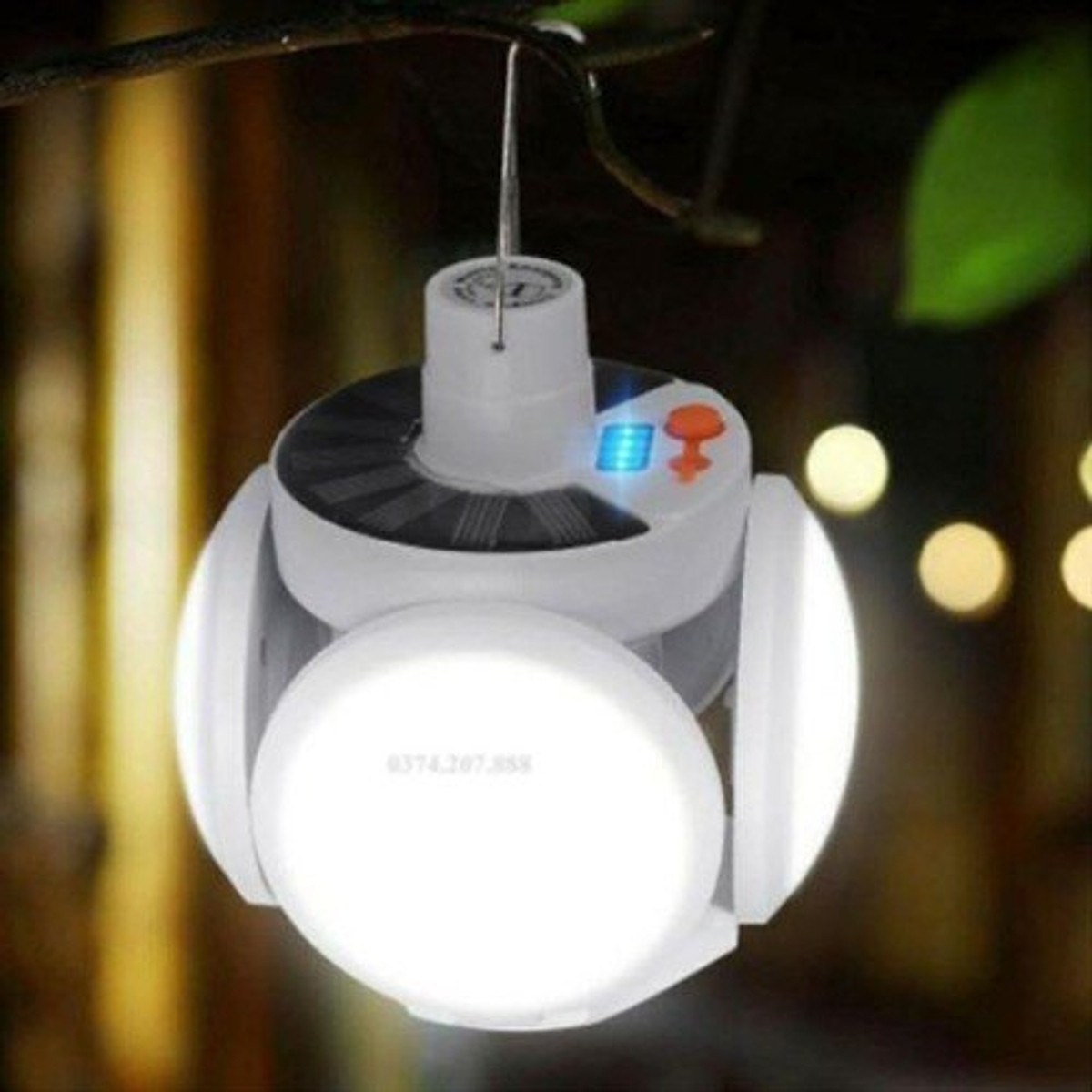 Bóng đèn tích điện 4 cánh sạc tích điện năng lượng mặt trời sử dụng từ 6 đến 8 tiếng, 5 chế độ sáng (Mã SP: thahh62)