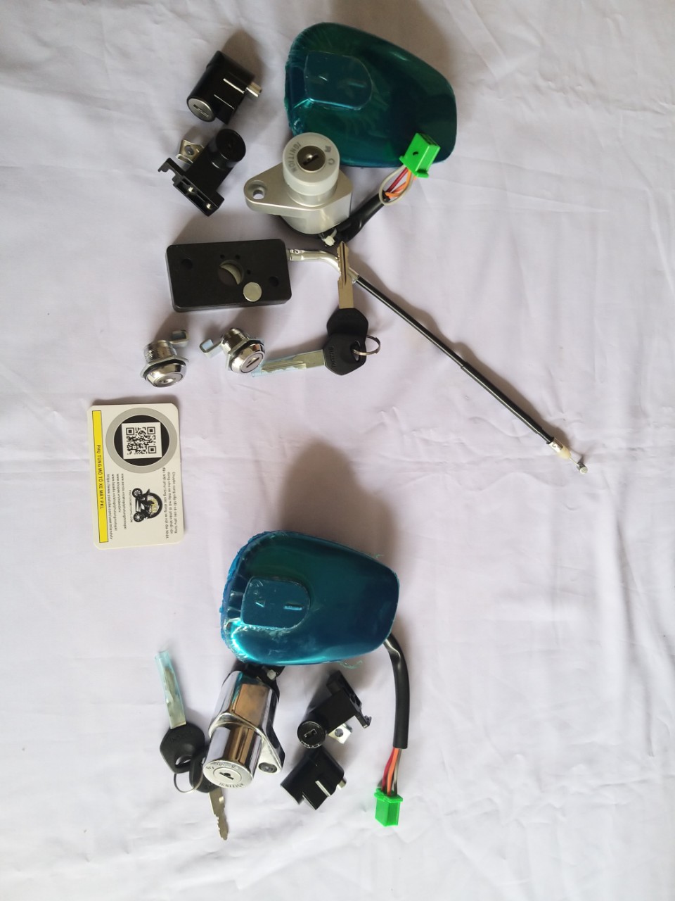 Bộ ổ khoá và nắp bình xăng Suzuki GZ150A 125 Full Hàng chính hãng (Mã SP: SP00369)