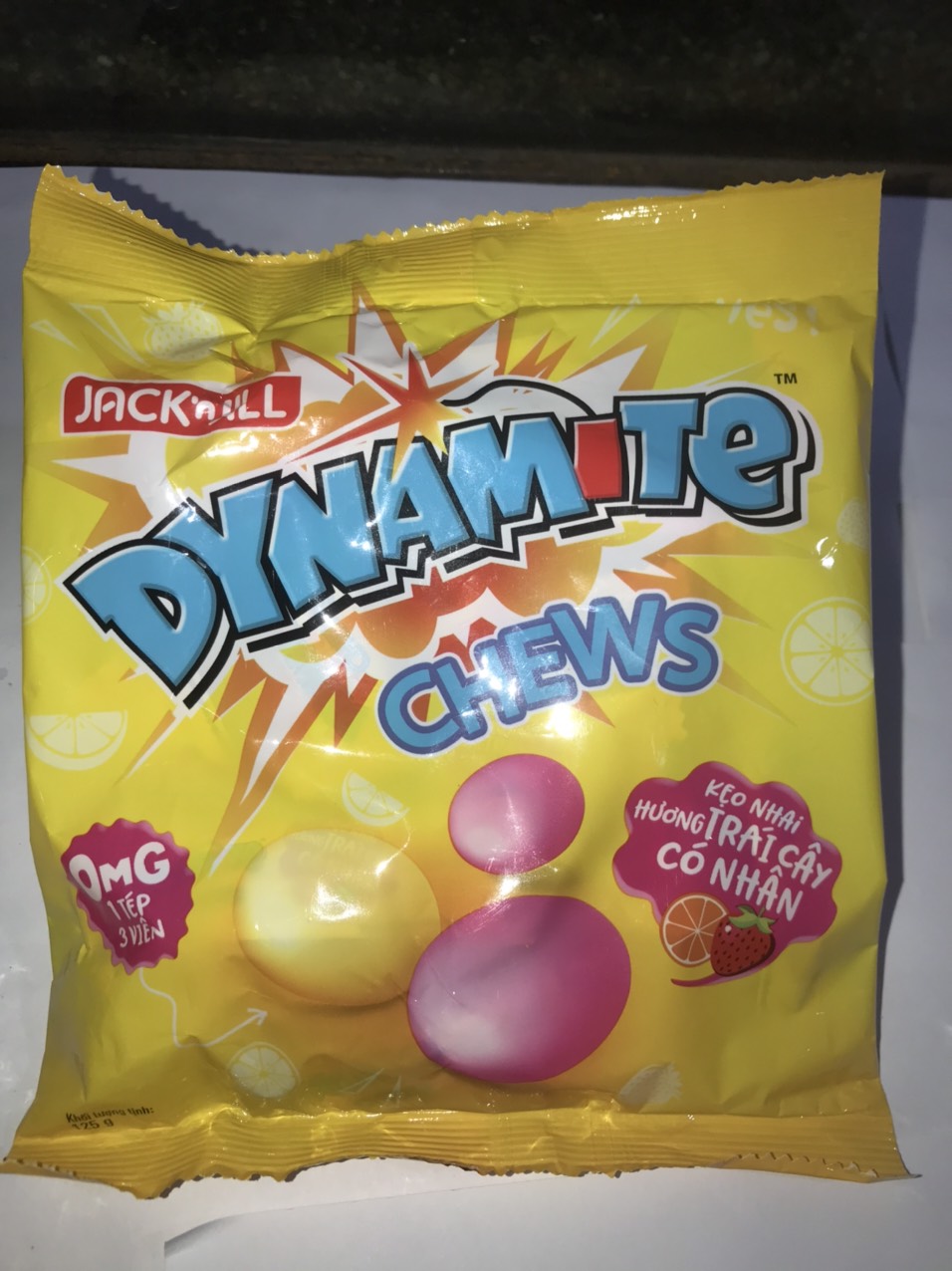 Kẹo Nhai vàng hương trái cây 3 Viên Dynamite Chews Candy (Gói 125g) (Mã SP: Kẹo vàng Trái Cây 3 Viên)