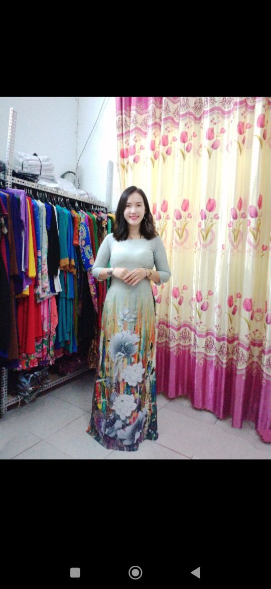 Aó dài 3d cổ tròn tay dài lỡ  chất liệu lụa mỹ (Mã SP: 0000)