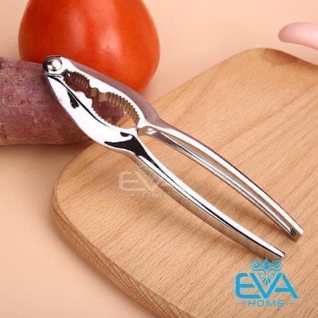 DỤNG CỤ CÀNG CUA CÀNG GHẸ 32k / cái- Công Dụng : kẹp càng cua, kẹp quả hạt khô cứng, Kềm kẹp càng cua tiện lợi giúp bạn dễ dàng thao tác thưởng thức món cua, ghẹ thật nhanh và an toàn.Được làm bằng chất liệu thép không gỉ, an toàn cho người sử (Mã SP: 1027_114449412)