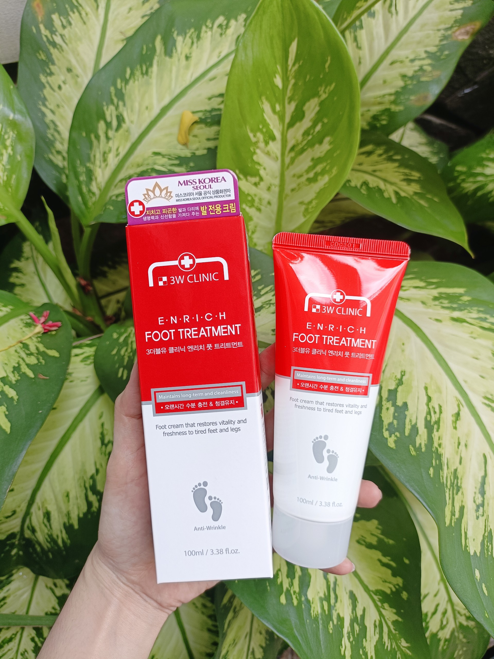 Kem dưỡng da chân Enrich Foot Treatment 3W Clinic