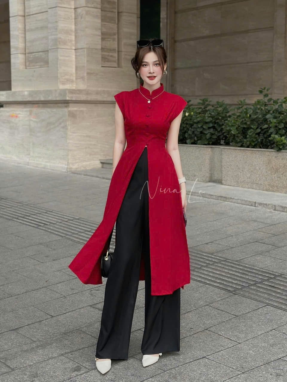 Áo dài nữ cách tân xẻ tà kiểu cổ tàu