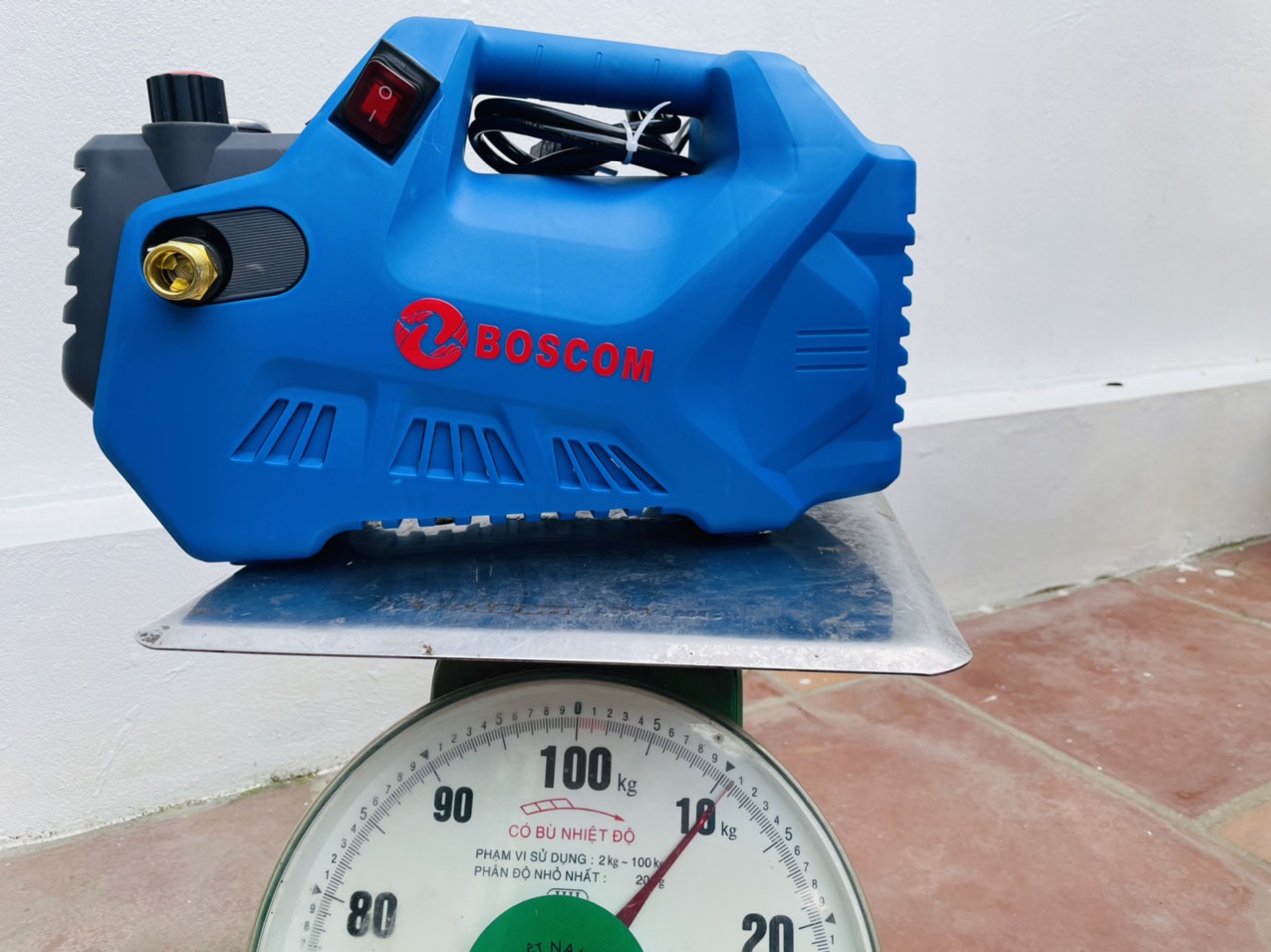 Máy rửa xe bt8 lõi đồng bảo hành 24 tháng