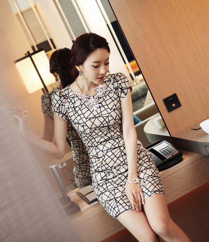 đầm lập thể tay cánh hồng 3