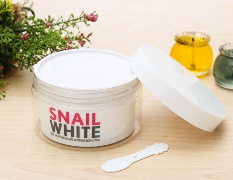 KEM DƯỠNG TRẮNG DA BODY ỐC SÊN SNAIL WHITE 2