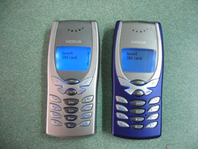 Nokia 8250 5