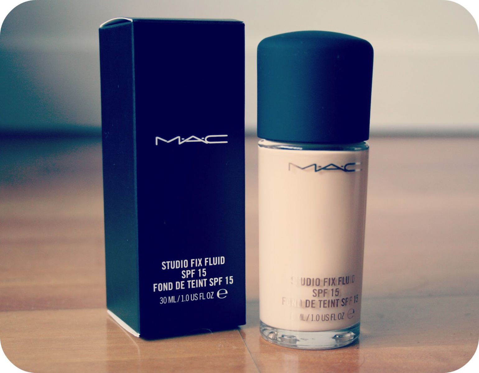 Kem nền MAC Studio Fix Fluid foundation SPF 15