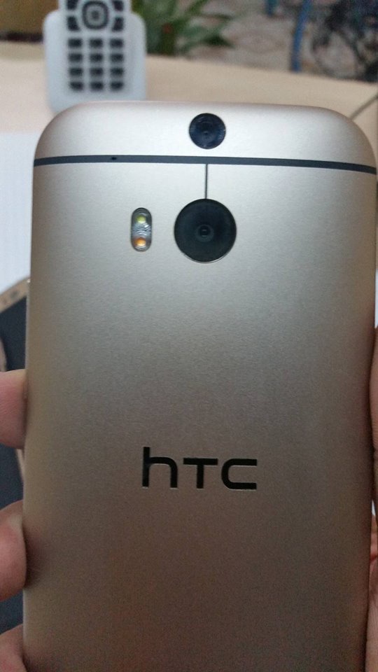 HTC ONE M8 GOLD BÁN HCM ZIN NEW NHƯ MỚI,BỘ NHỚ 32GB,BH 6 THÁNG 5