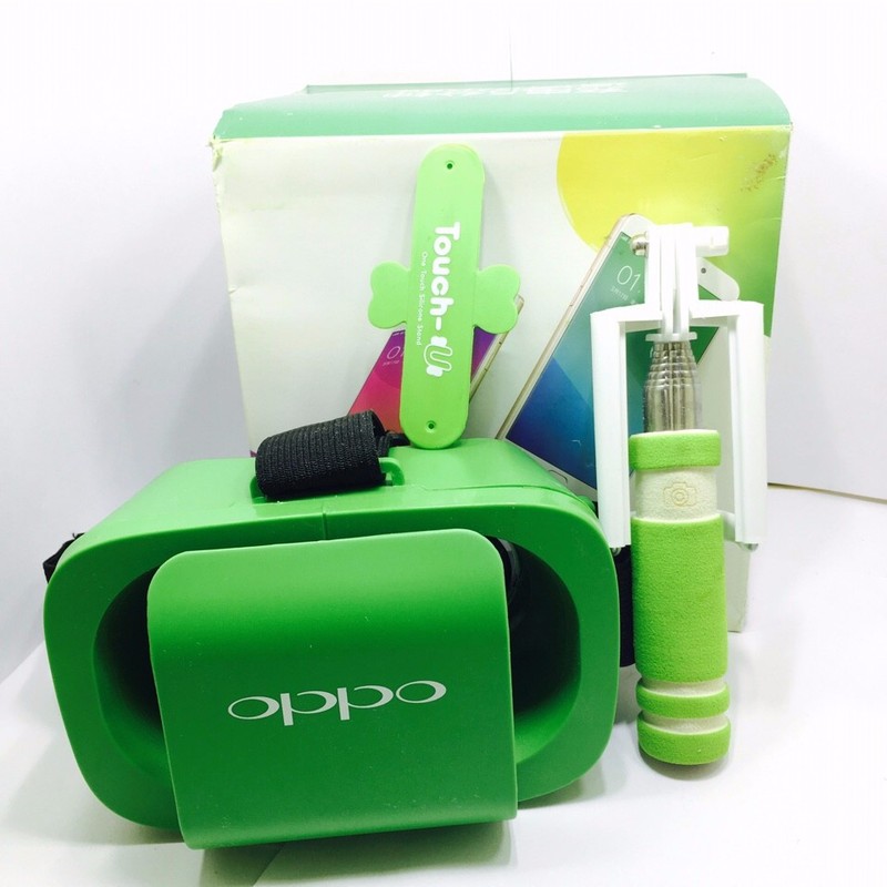 Bộ combo kính 3D VR, gậy tự sướng, giá đỡ Đấu giá kết thúc hôm nay 23h00p ngày 13/2/2020