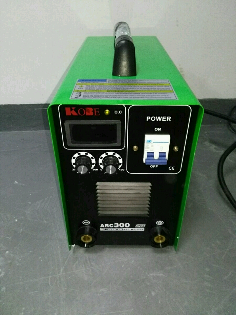 Máy hàn que BOSS Arc 300A (Mã SP: BOSS300A)