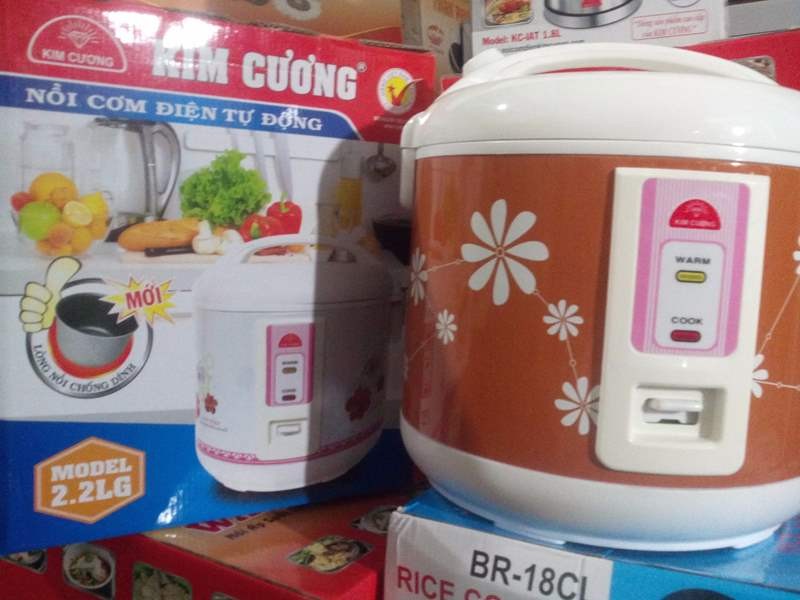 Nồi cơm điện KIM CƯƠNG 2.2 Lít nắp gài 1