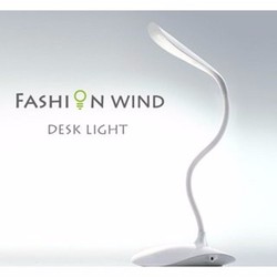 Đèn để bàn cảm ứng chống cận Fashion wind desk light