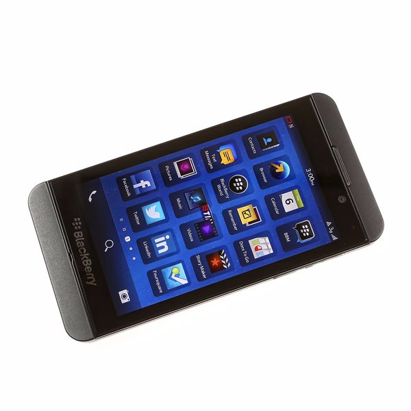 Điện thoại BlackBerry Z10 - 16GB