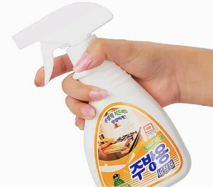Chai Xịt Tẩy Rửa Đa Năng Hàn Quốc 300ML