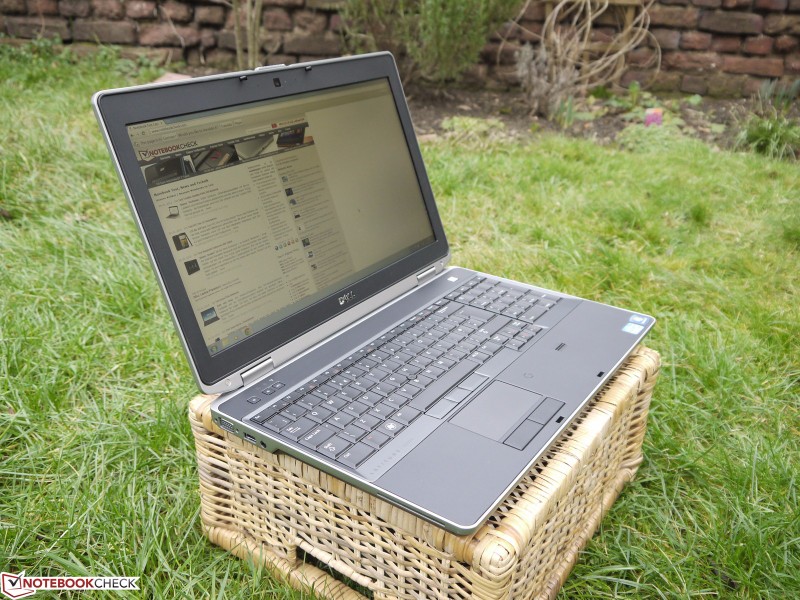 Laptop Dell Latitude E6520 i5.4GB.250GB 15in Photoshop Corell - 2