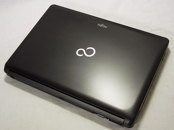 laptop Fujicsu S7 Thế hệ 3 ivy 4G 320G Chuẩn no.1 Made in Japan 1