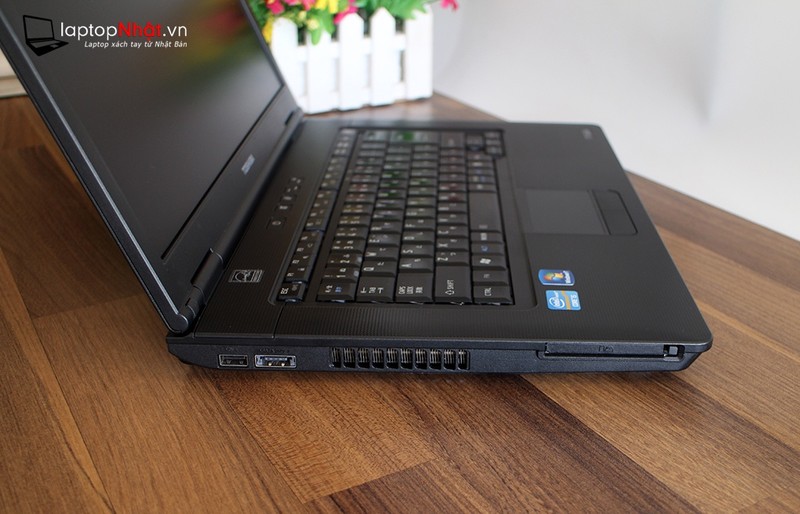 Laptop Toshiba i5 8G 500G 15in Siêu phẩm 11