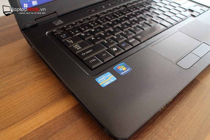 Laptop Toshiba i5 8G 500G 15in Siêu phẩm 8