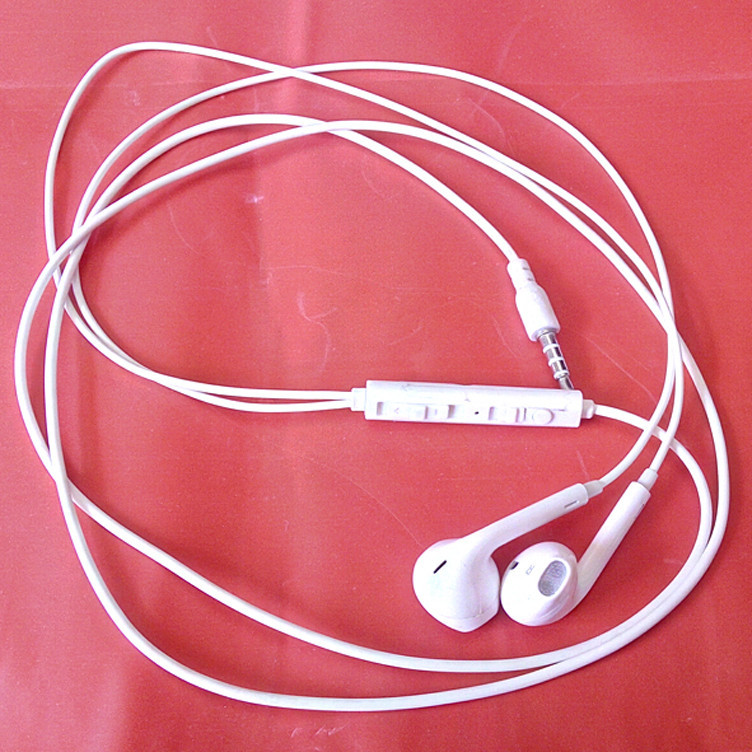 TAI NGHE ĐA NĂNG X40 CÓ CHỈNH VOLUME 1