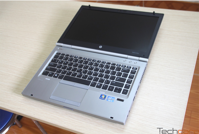 Hp Elitebook 8470p i7 4x2.9Ghz TH3 14in GAME 3D FIFA LMHT LOL 5