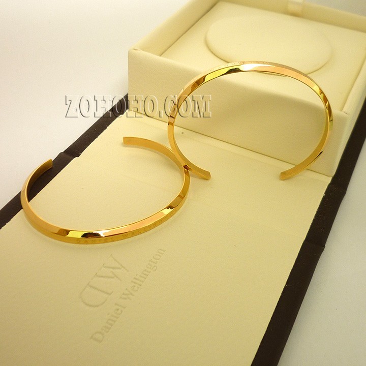 Vòng tay khắc chữ Daniel Wellington. - 9