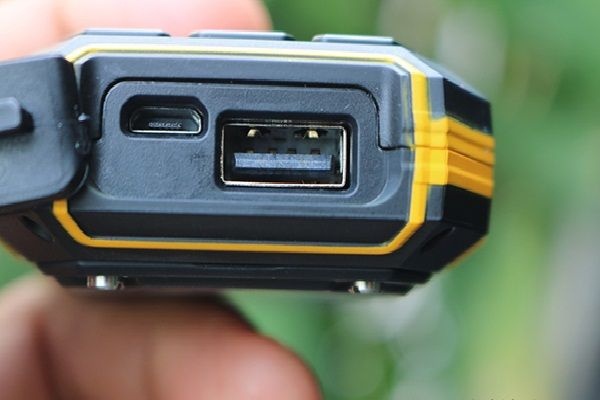 Điện thoại Land Rover XP1 chống nước pin khủng cực chất 5