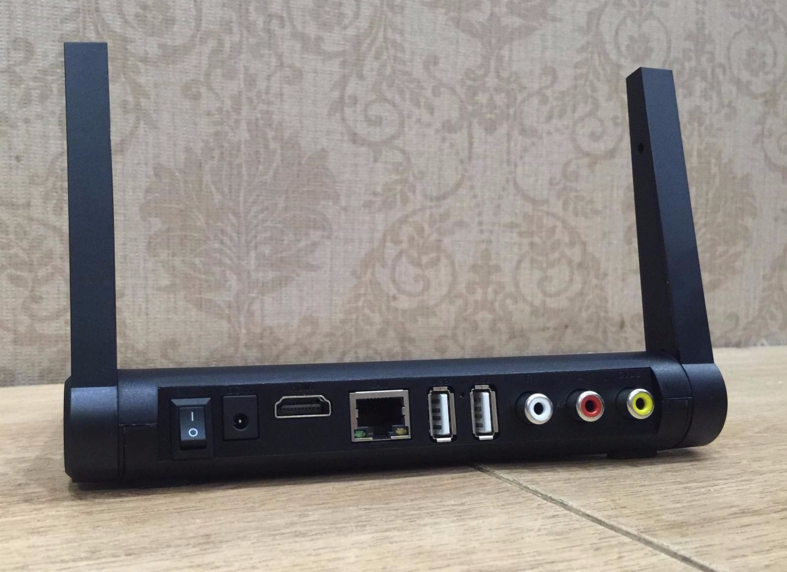 Android TV box Vinabox X9 TẶNG CODE HDPLAY (Mã SP: Vinabox X9)