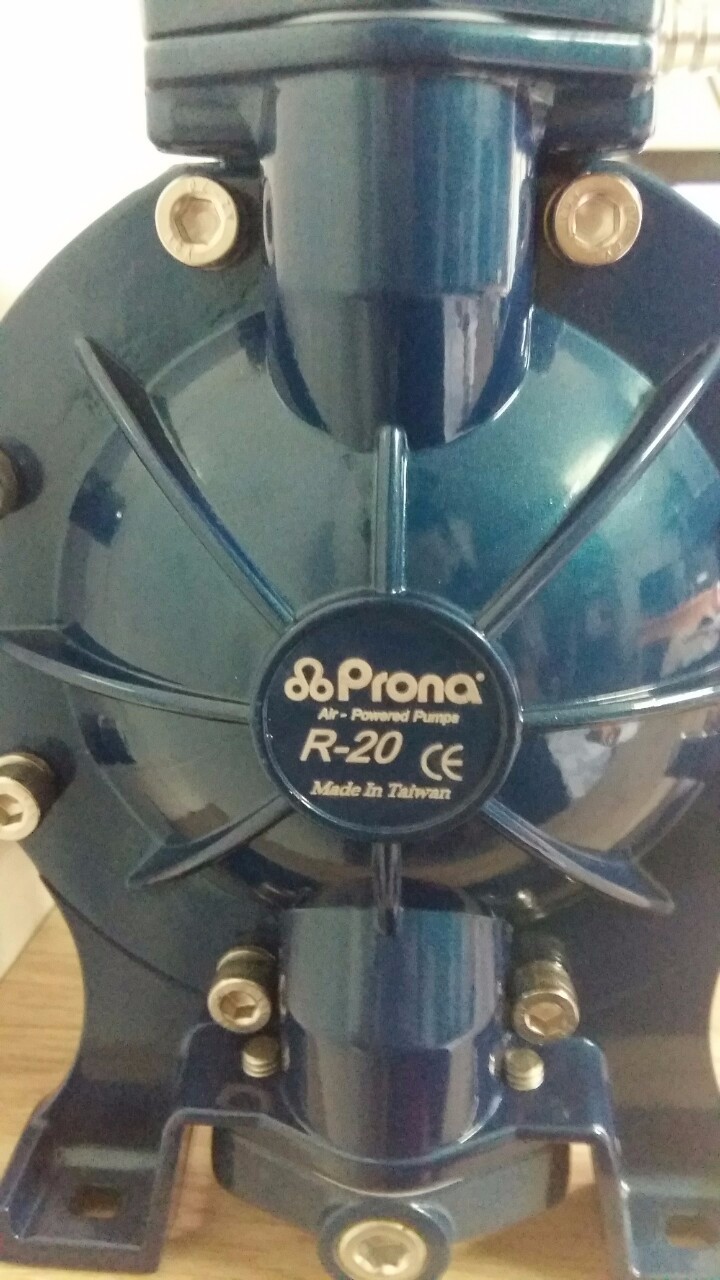 Máy bơm màng sơn Prona R20 (1/2 inch)