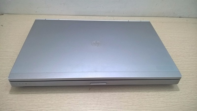 Hp Elitebook 8460p i7 4G 320G 14in Sang Trọng 9