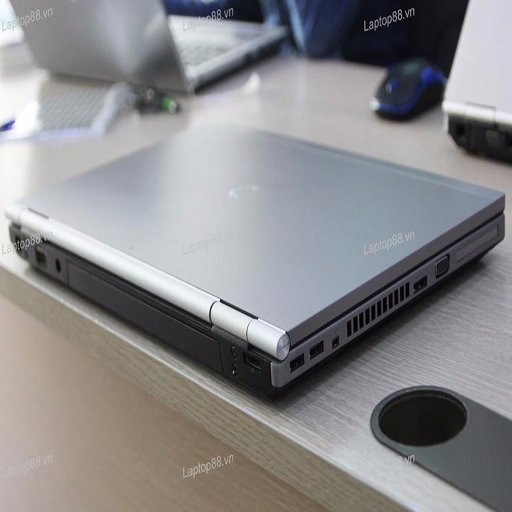 Hp Elitebook 8570p i5 4x2.6Ghz 15.6in Vga ATi 7400 GAME 3D FIFA LMHT 4