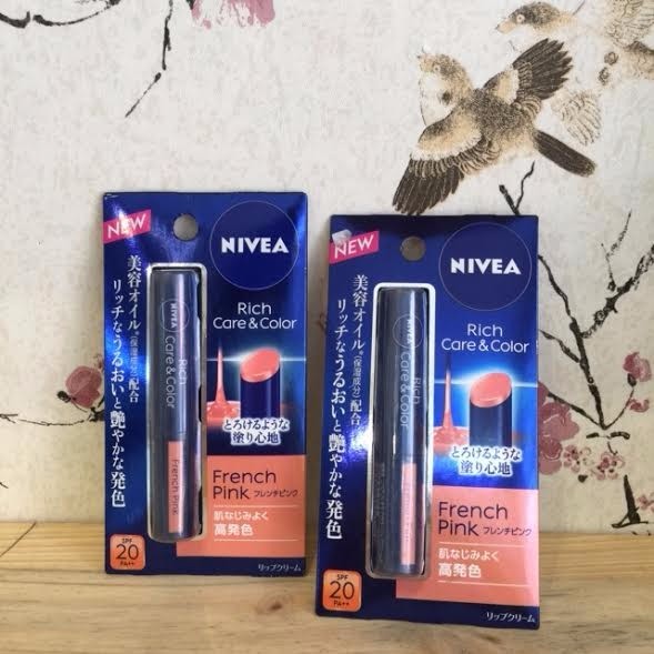 Son dưỡng môi có màu Nivea Rich care and color SPF20 PA++ 1
