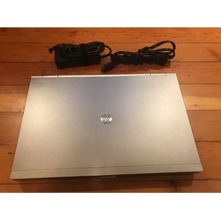 Laptop HP.Elitebook 8560P i5 4G SSD 120G 14in vỏ nhôm