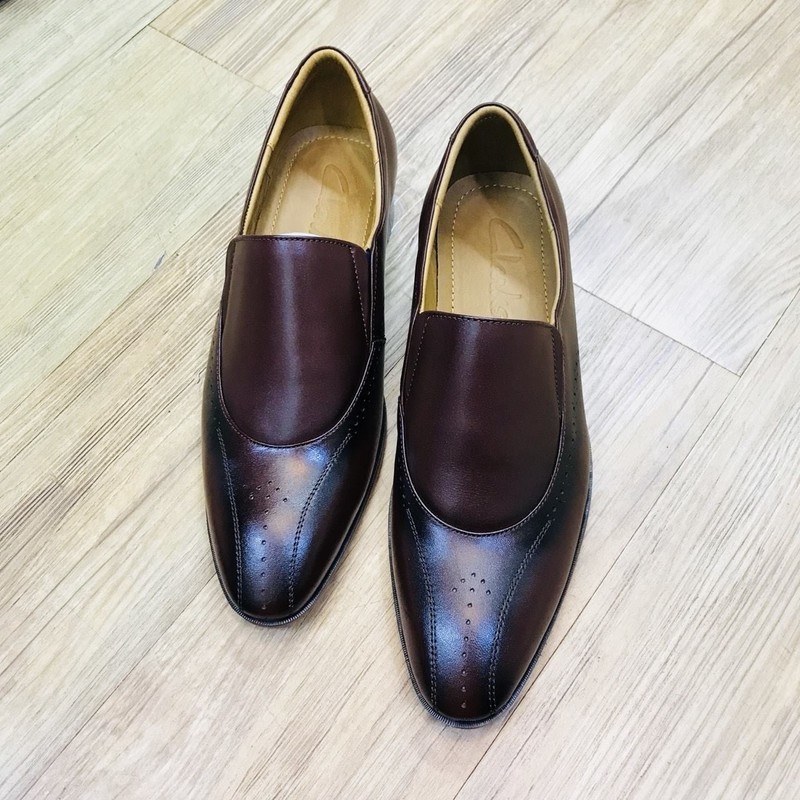 GIÀY TÂY NAM KHÔNG DÂY CLARKS NÂU 3