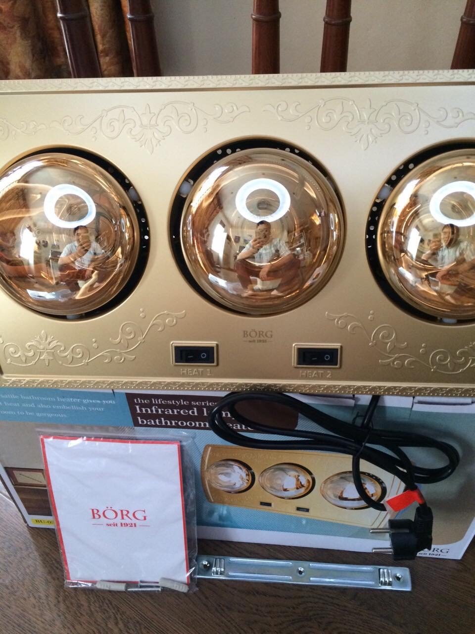 Đèn sưởi nhà tắm BRAUN BU3