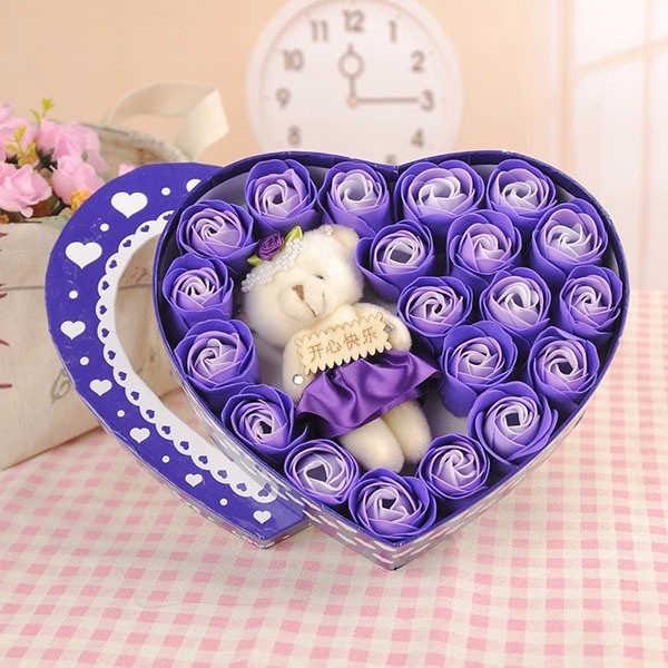 Hoa hồng sáp hộp trái tim 20 bông kèm gấu