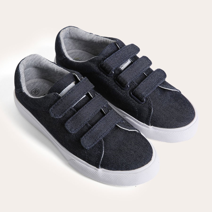 Giày Sneaker Bé Trai UB1709