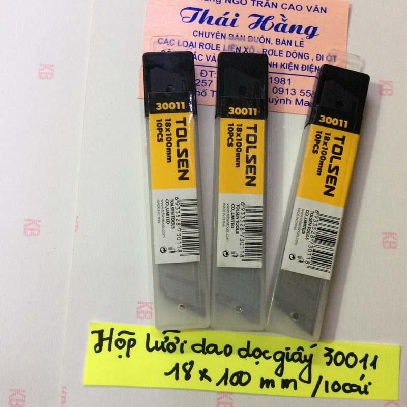 Hộp lưỡi dao dọc giấy TÓLSEN  30011 có 10 chiếc