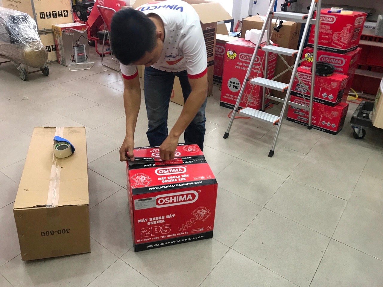 Máy Khoan đất Oshima 2HP